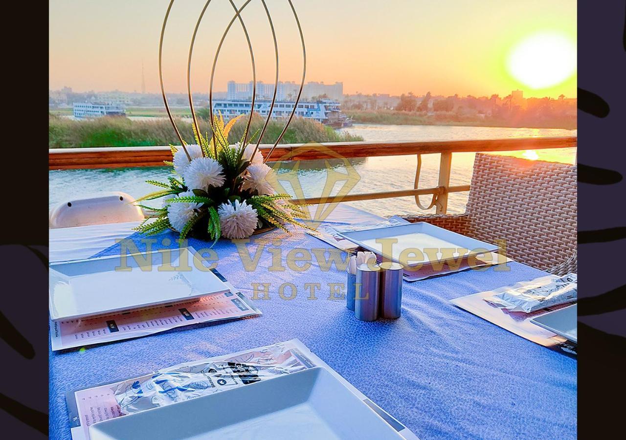 Nile View Jewel Hotel Kairo Exteriör bild